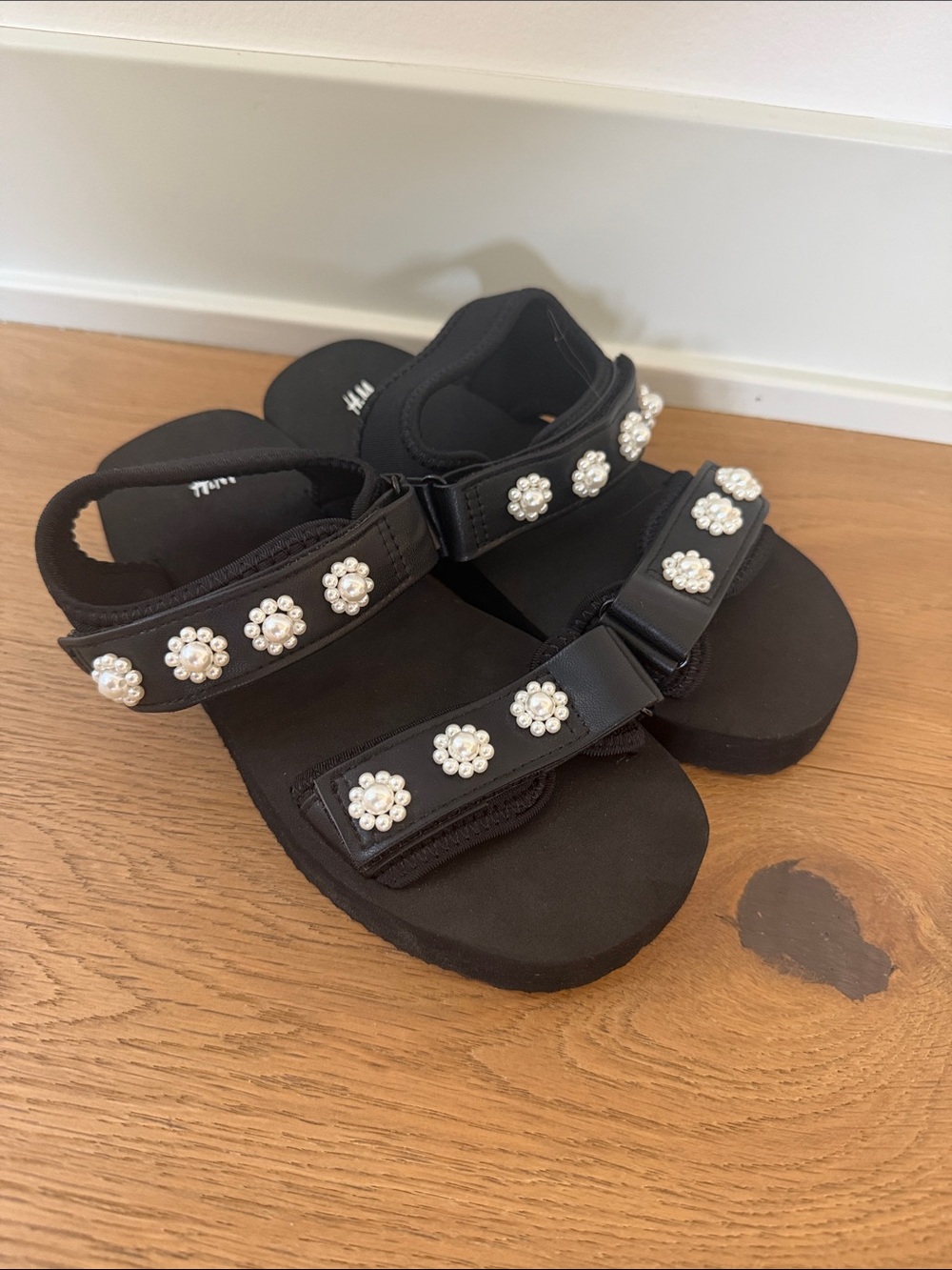 H&M Kids Black Pearl Flower Embellished Sandals